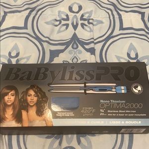 Professional mini straightener